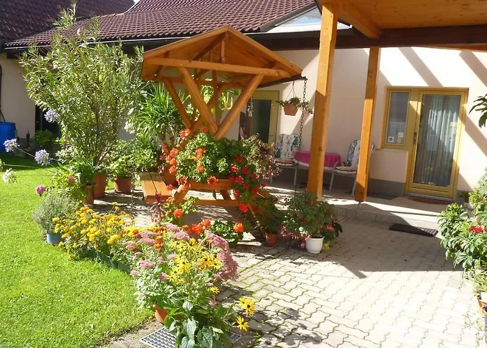 Guest house Gertis Blumenhof Privatzimmer, Gmund (Lower Austria)