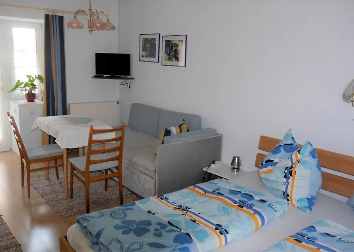 Guest house Gertis Blumenhof Privatzimmer, Gmund (Lower Austria)